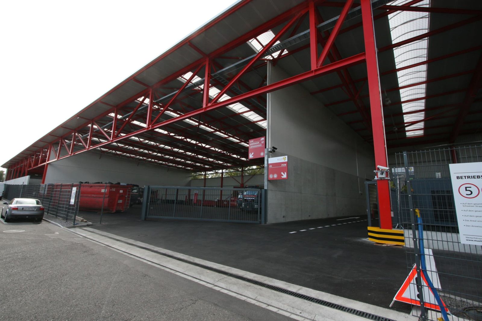 SM Bau AG Background