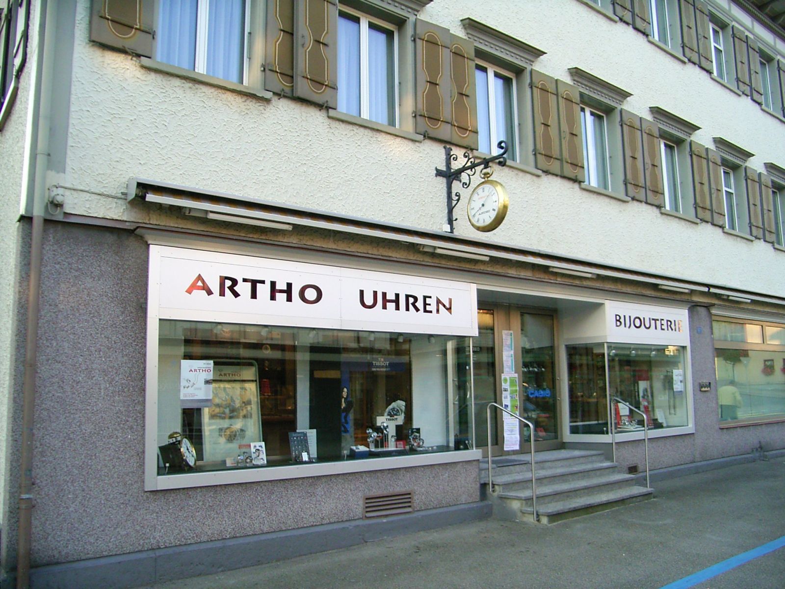 Artho Uhren Bijouterie GmbH - WAISCH