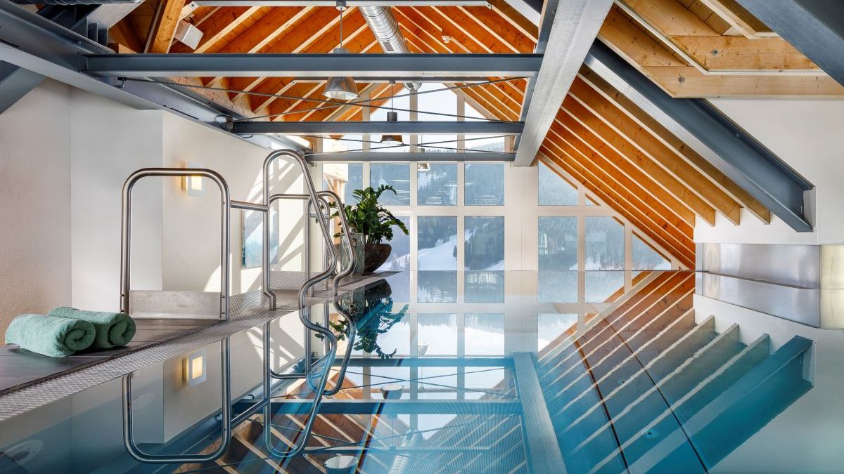 Unser Wirlpool in der Wellness-Attika